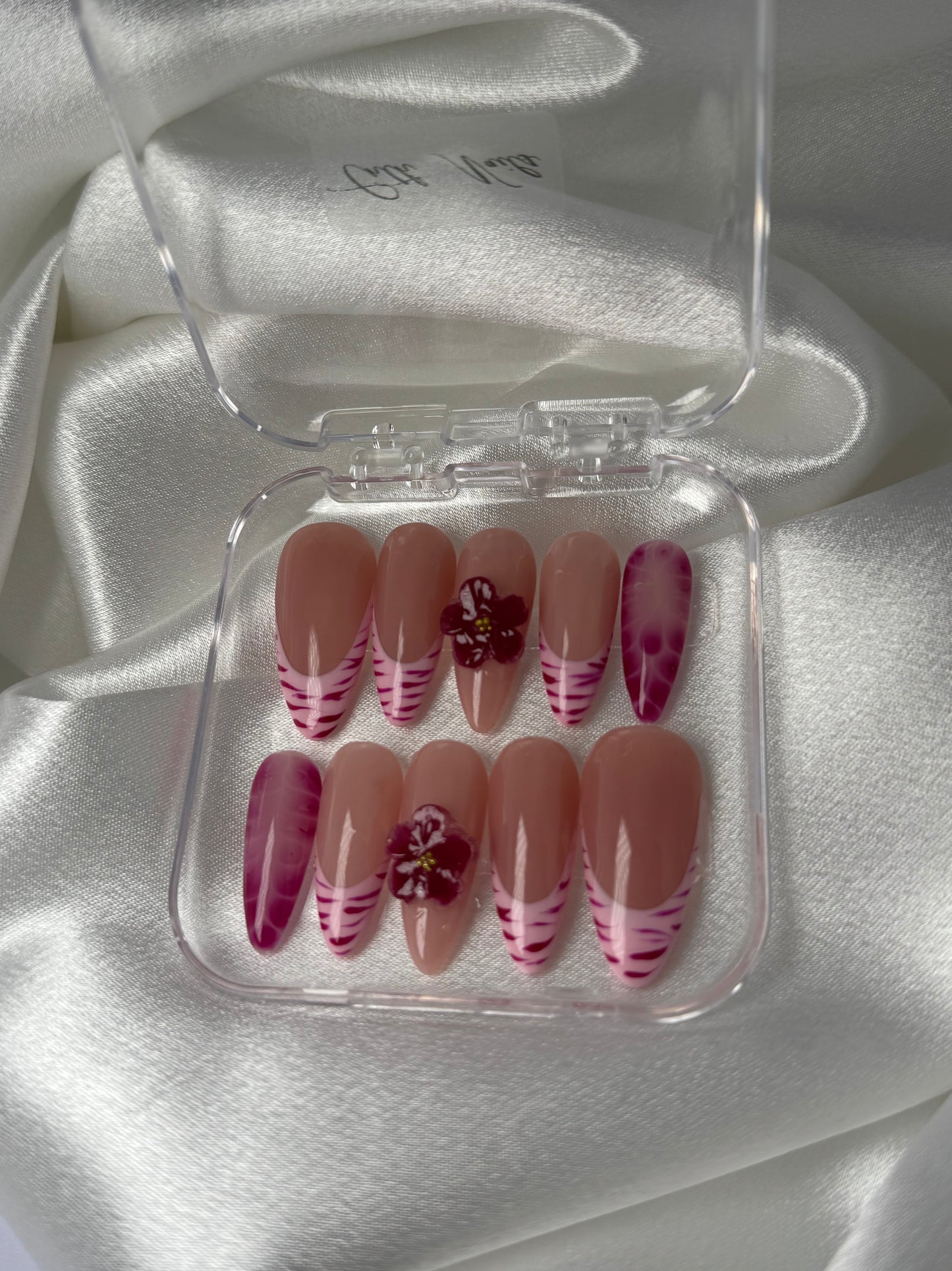 Press On Nails - "Stardust"