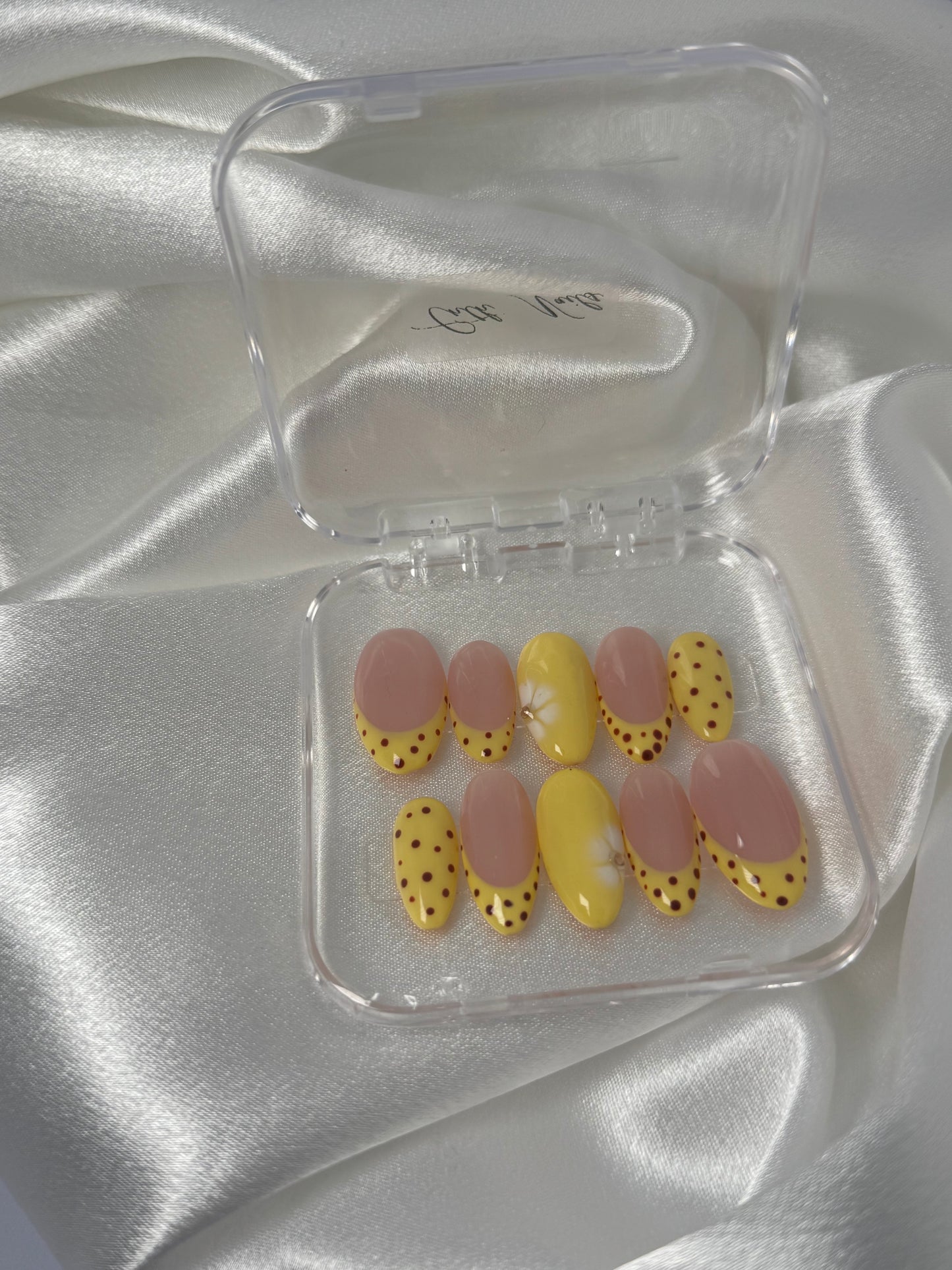 Press-On Nails - "Glazed"