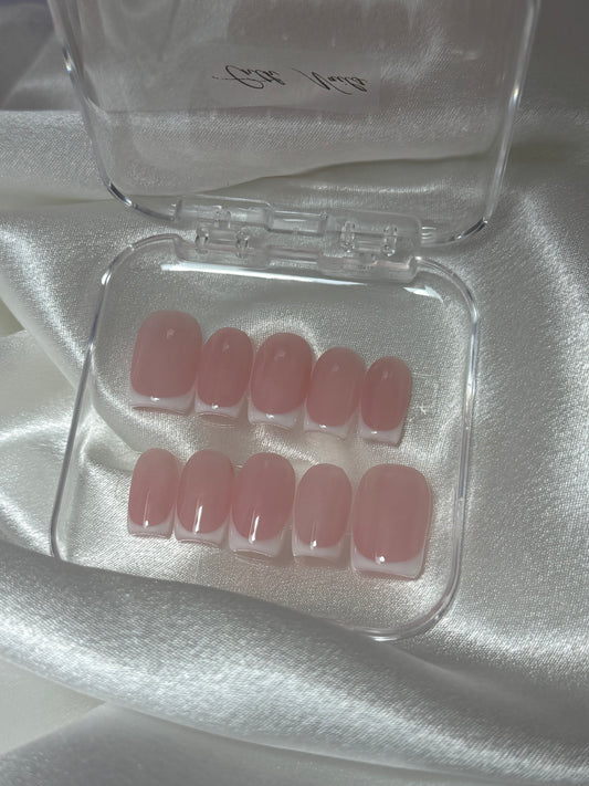 Press On Nails - "Frenchy"