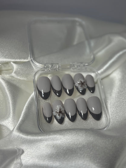 Press-On Nails - "Léane"